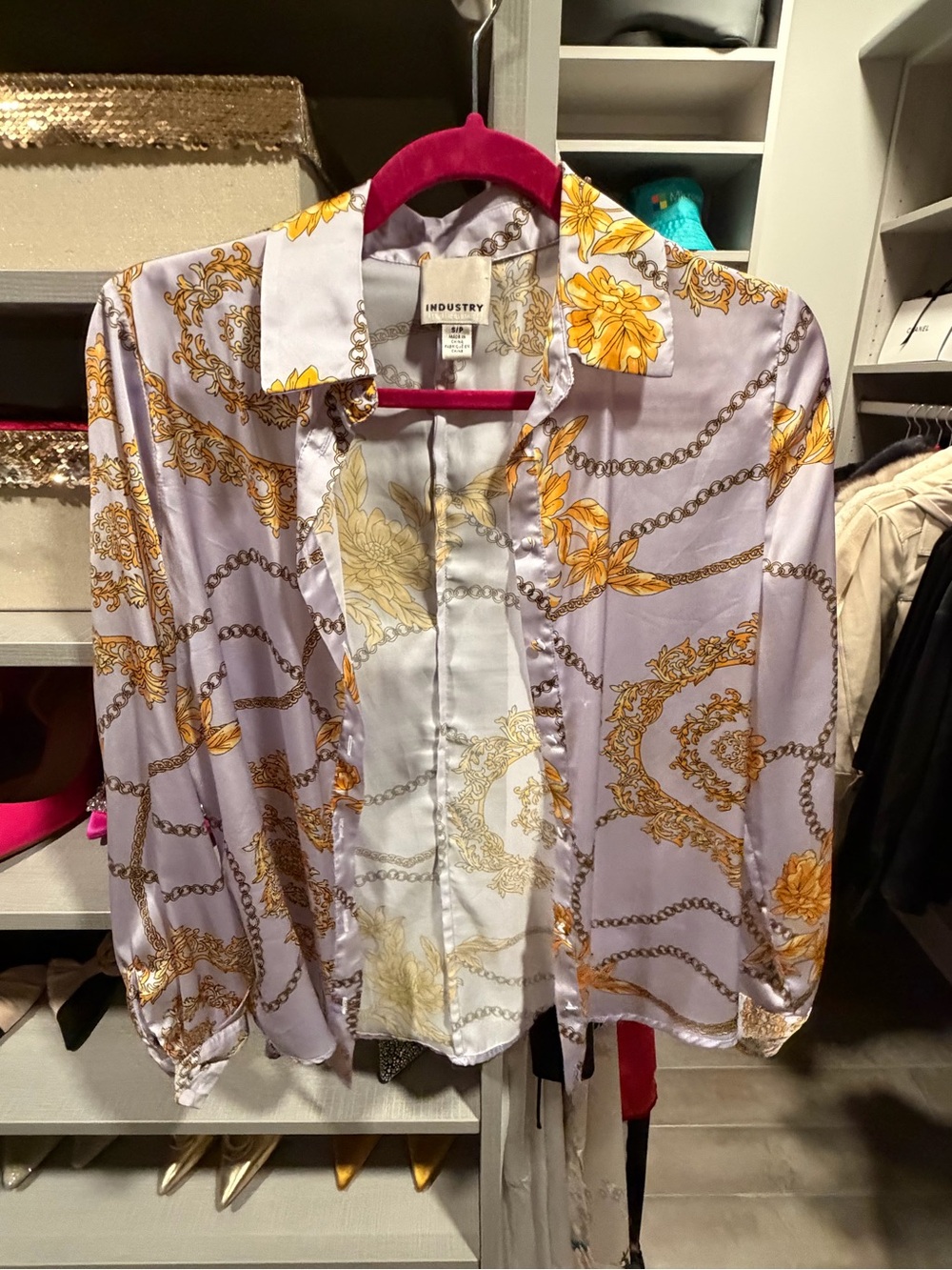 INDUSTRY Satin Floral Chain Print Blouse in Lavender and Gold